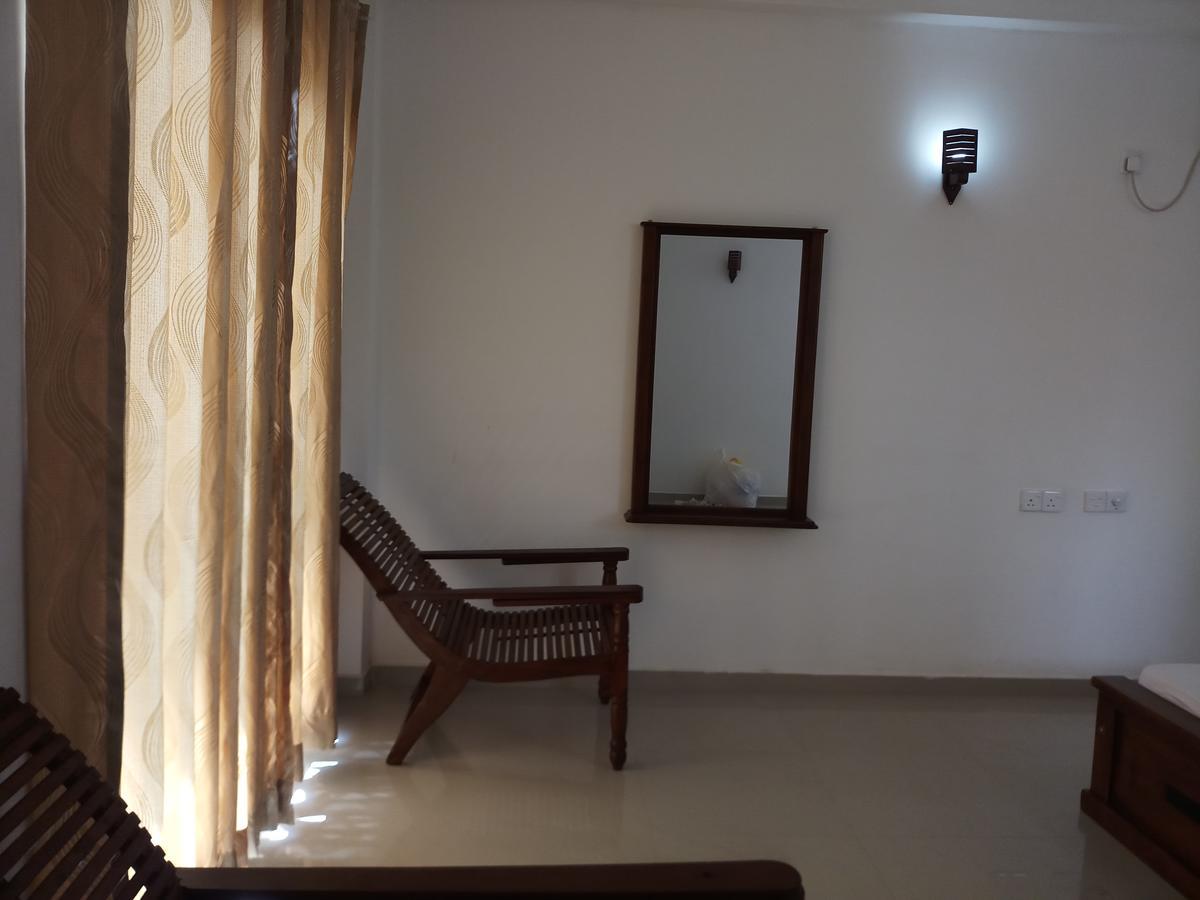 Dolphin Cottage มิริสซา ภายนอก รูปภาพ