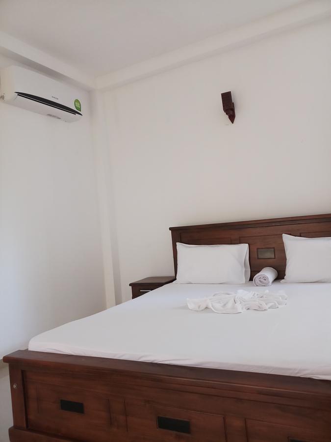 Dolphin Cottage มิริสซา ภายนอก รูปภาพ