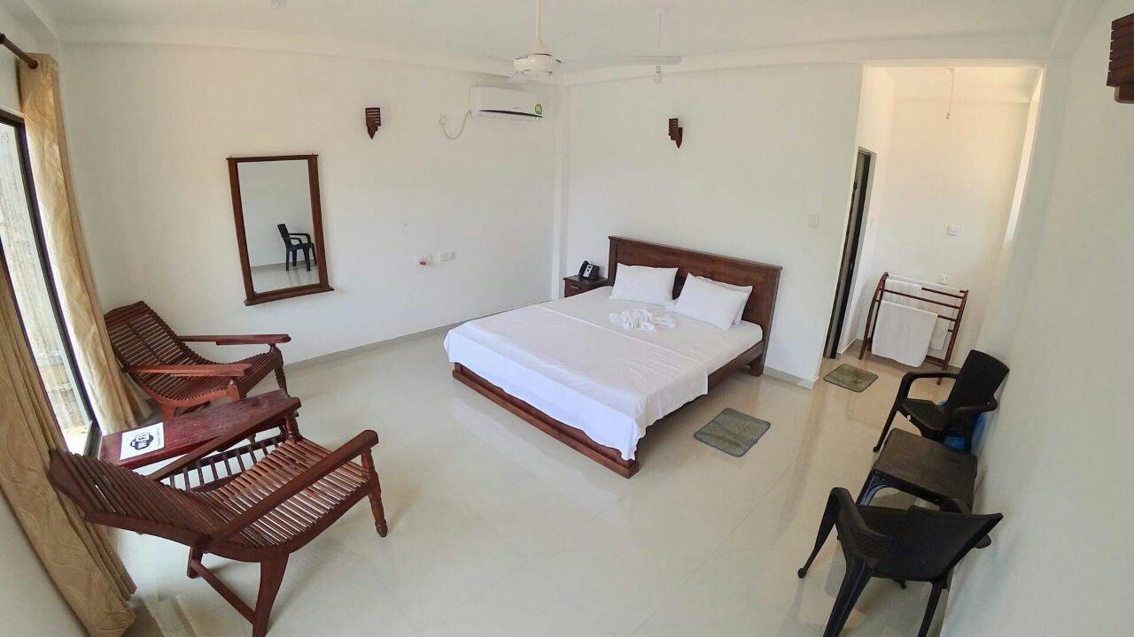Dolphin Cottage มิริสซา ภายนอก รูปภาพ
